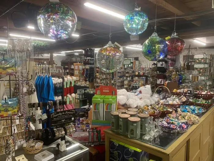 Cynthia Creations Gift Shop 1
