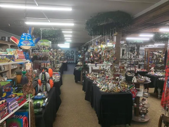 Cynthia Creations Gift Shop 3