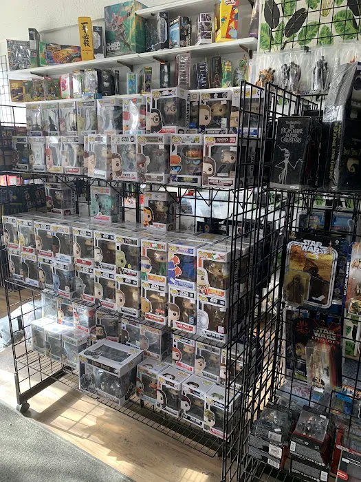weird-o comics and collectibles 3