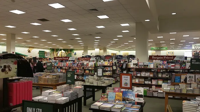 Barnes & Noble 1