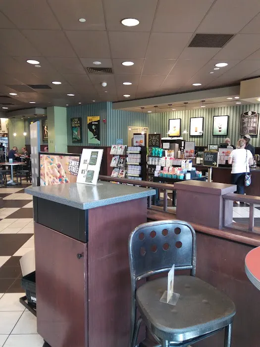 Barnes & Noble 7