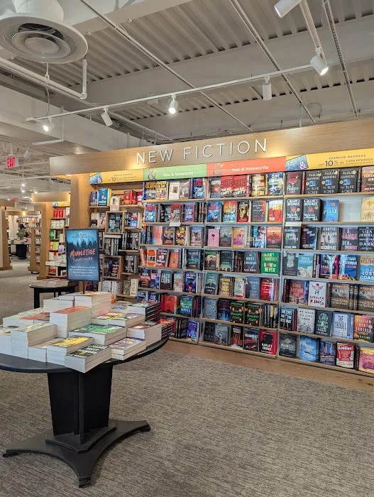 Barnes & Noble 4