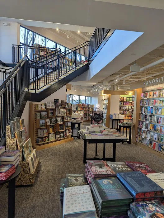Barnes & Noble 3
