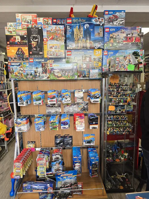Dave's Cleanouts and Collectibles 5