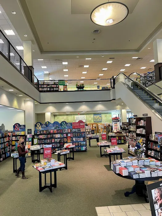 Barnes & Noble 5