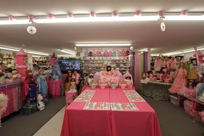 Doll Outlet 1