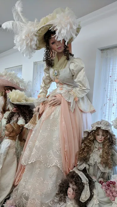 Doll Outlet 0