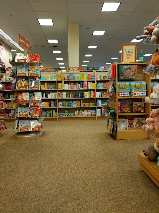 Barnes & Noble 3