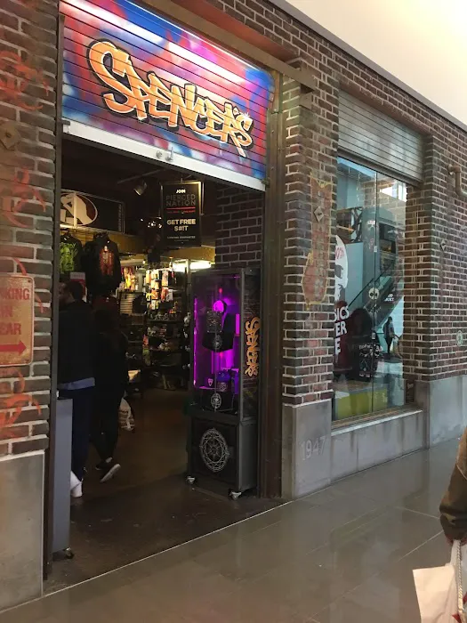 Spencer's 0