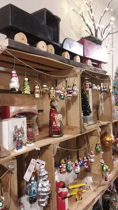 Frankly Toys & Antiques 0