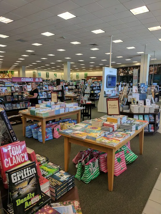 Barnes & Noble 5