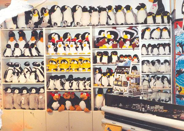 Penguin Gift Shop 8