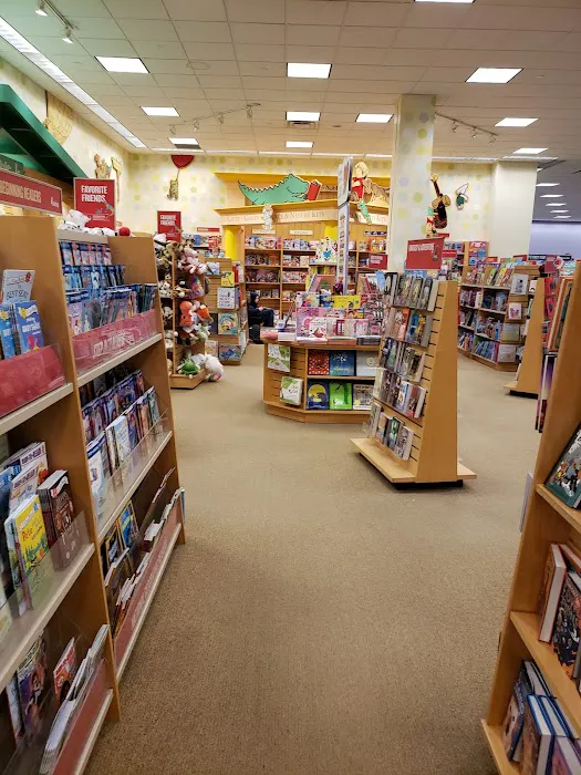 Barnes & Noble 5