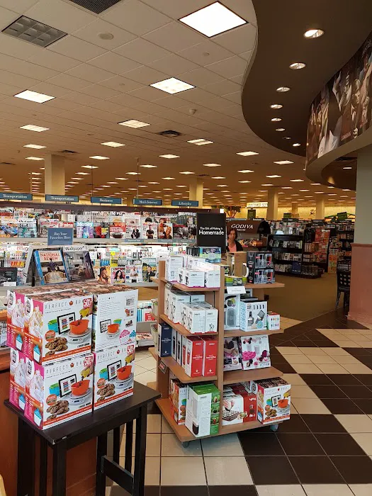 Barnes & Noble 7