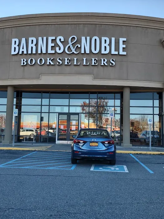 Barnes & Noble 6