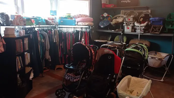 Trendy Tots: A Modern Family Consignment Store 2