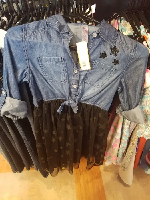 Trendy Tots: A Modern Family Consignment Store 5