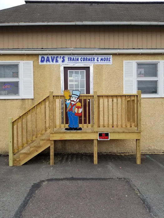 Dave's Train Corner & More 9