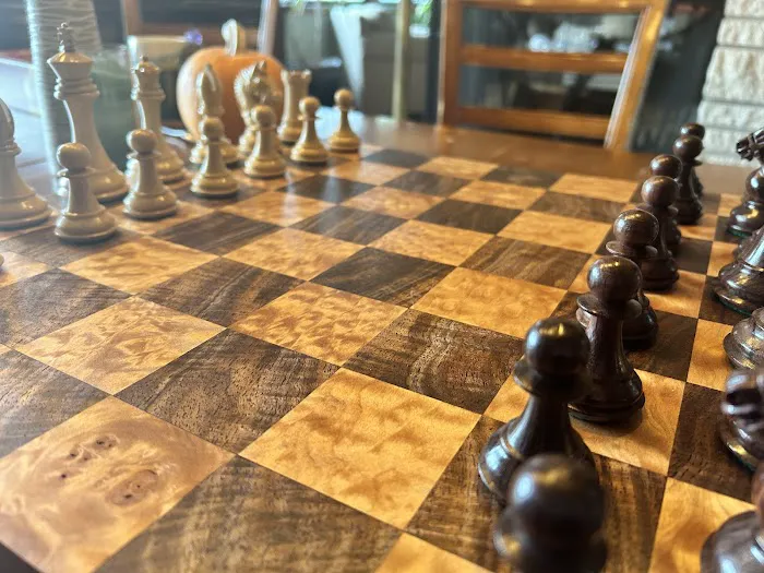 Royal Chess Mall 0