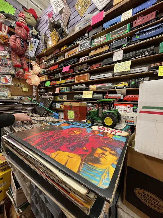 Treasure Hunt Records and Collectibles 2