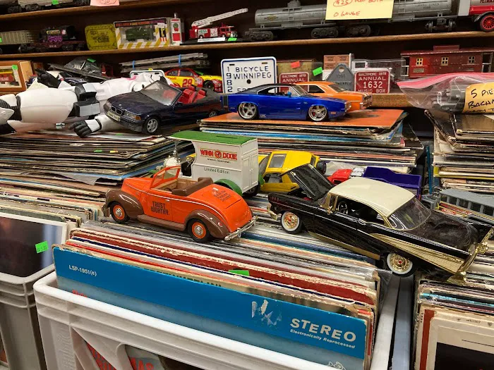 Treasure Hunt Records and Collectibles 8