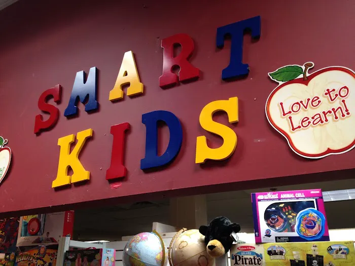 SMART KIDS TOY STORE 4