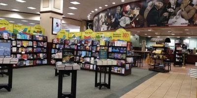 Barnes & Noble