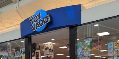 The Toy Vault @ Solomon Pond Mall