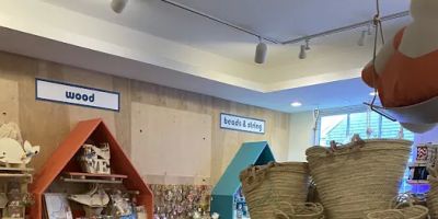 Barnaby's Toy & Art