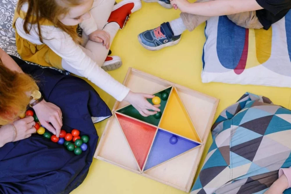 Engaging Fun Interactive Toys to Teach Kids About Colors Effectively
